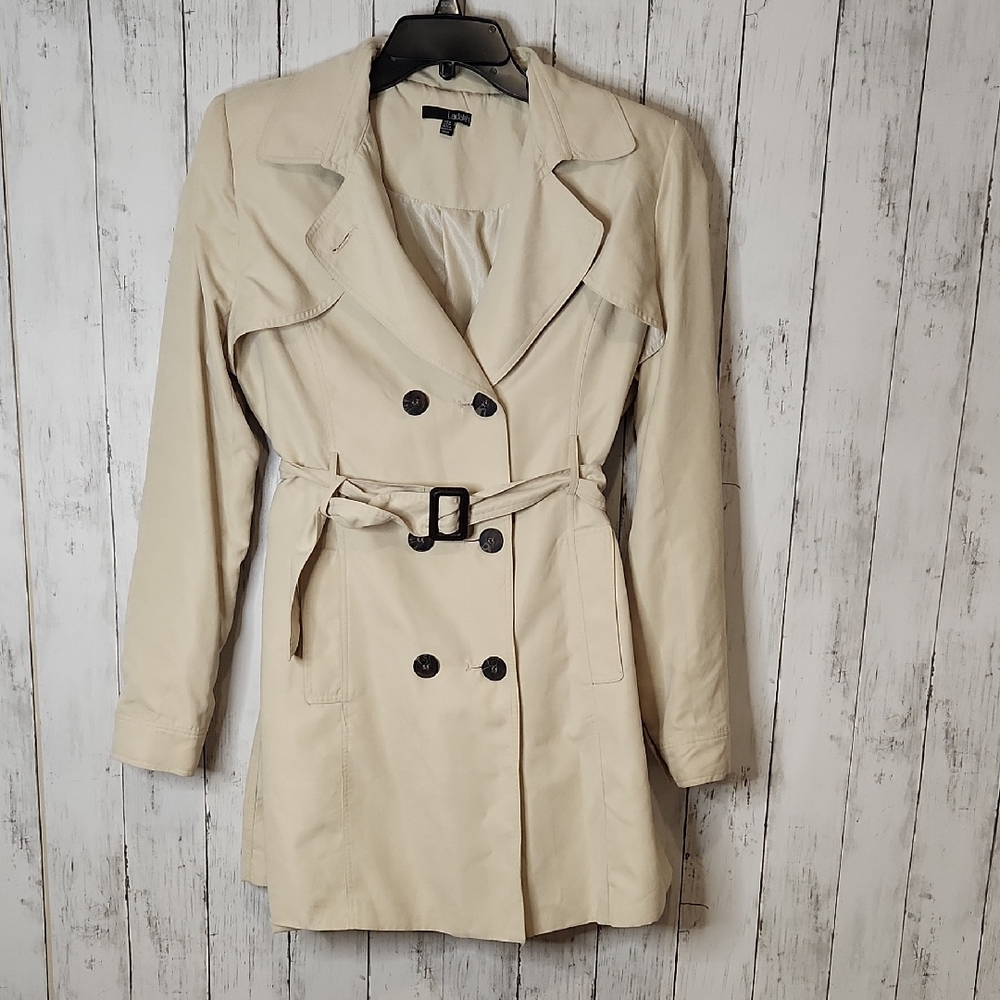 Ladakh Classic Tan Trench Coat Size 8